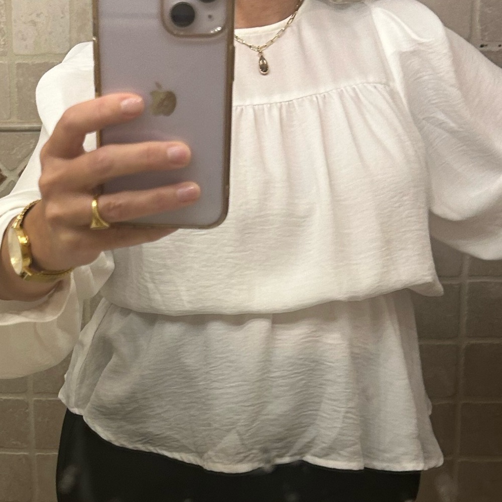 Elegant White Women's Blouse - Picture 8 of 9